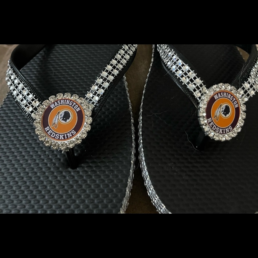 Washington redskins football flip flops